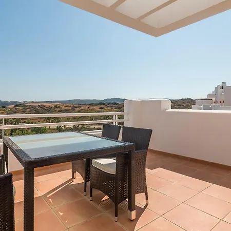 2214-modern With Private Appartement