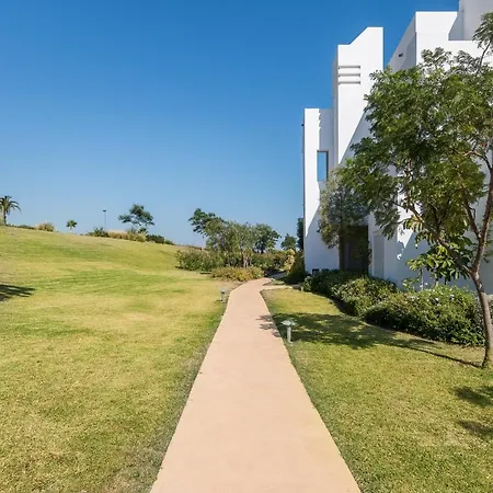 2214-modern With Private Appartement