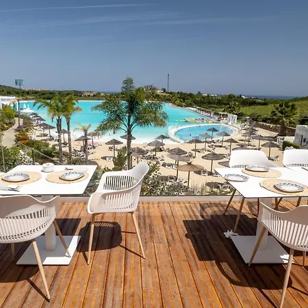 2214-modern With Private