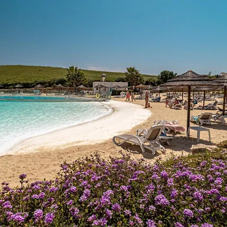 2214-modern With Private *