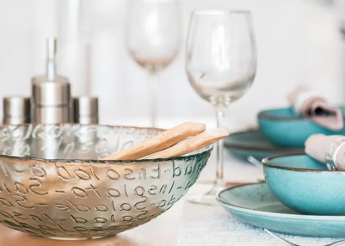 2214-modern With Private