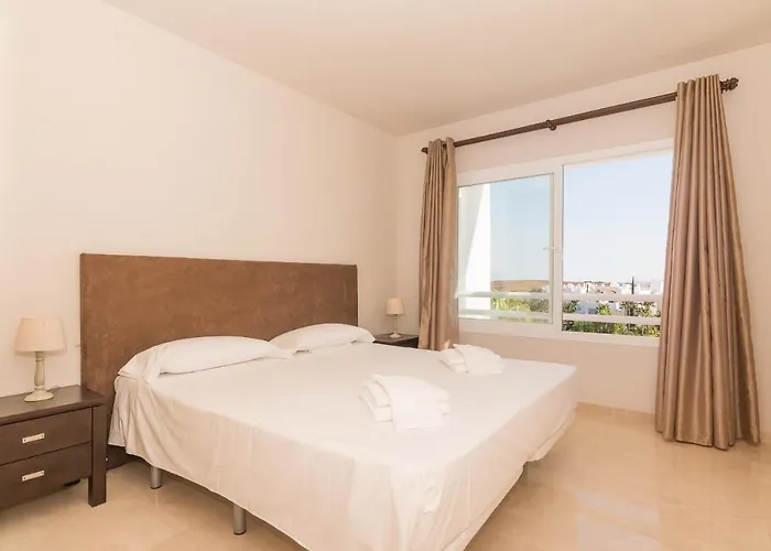 2214-modern With Private Estepona