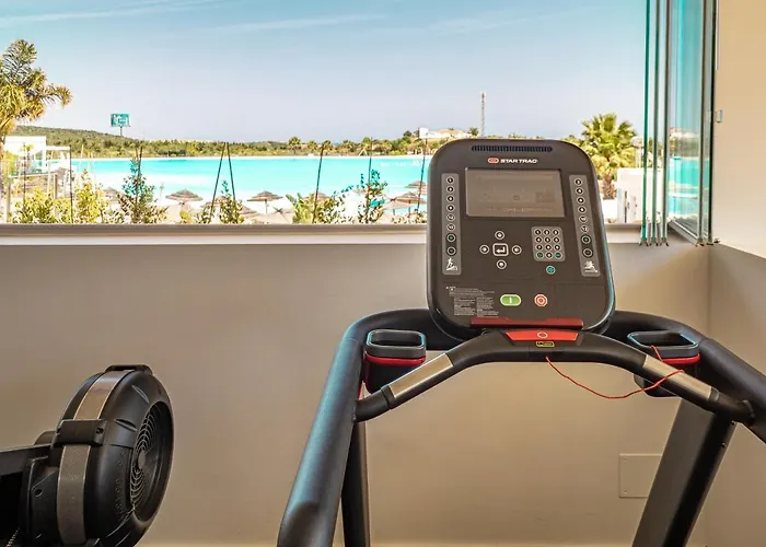 2214-modern With Private Apartment Estepona