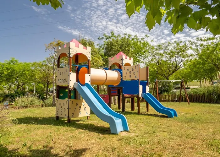 2214-modern With Private Apartment *