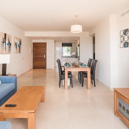 2214-modern With Private Estepona