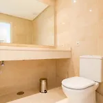 2214-modern With Private *
